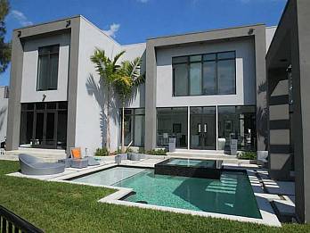 1009 ne 104 st. Homes for sale in Miami