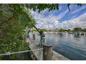 287 las brisas ct. Homes for sale in Coral Gables