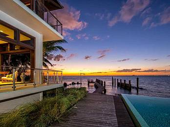 7 harbor point. Homes for sale in Key Biscayne