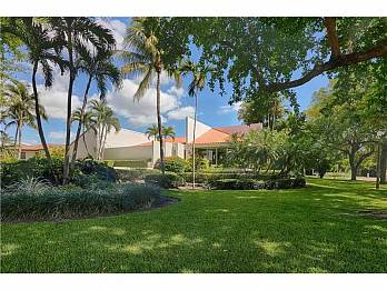 332 los pinos pl. Homes for sale in Coral Gables