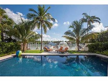 241 n coconut lane. Homes for sale in Miami Beach