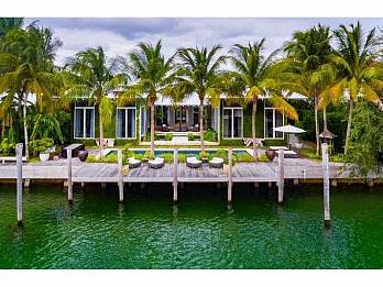 220 knollwood dr. Homes for sale in Key Biscayne