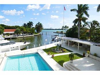 7225 belle meade blvd. Homes for sale in Miami