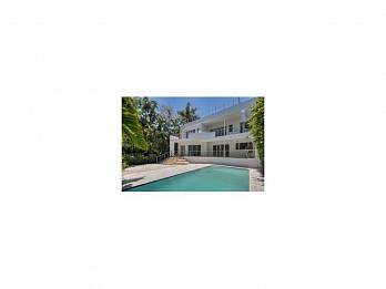 5625 n bay rd. Homes for sale in Miami Beach