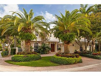 42 grand bay estates ci. Homes for sale in Key Biscayne