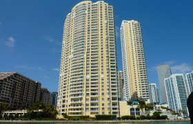 Two Tequesta Point. Condominiums for sale in Brickell