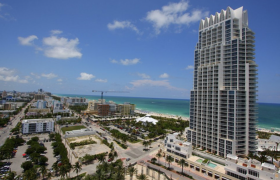 Continuum North Tower. Condominiums for sale in South Beach