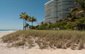 Majestic Tower. Condominiums for sale in Bal Harbour