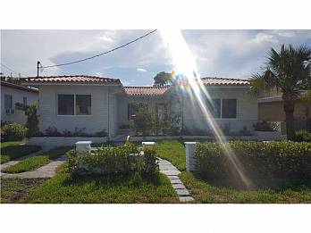 9265 carlyle av. Homes for sale in Surfside