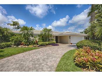 524 palm drive. Homes for sale in Hallandale Beach