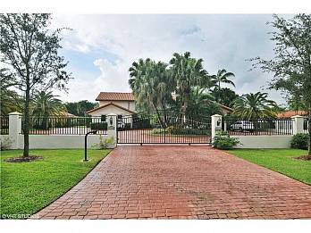 8890 sw 60 av. Homes for sale in South Miami