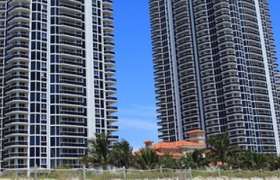 Blue Diamond Miami Beach. Condominiums for sale